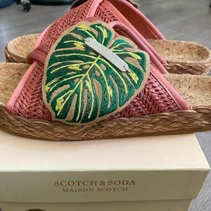 NWT Monstera Cross sandals with cork sole